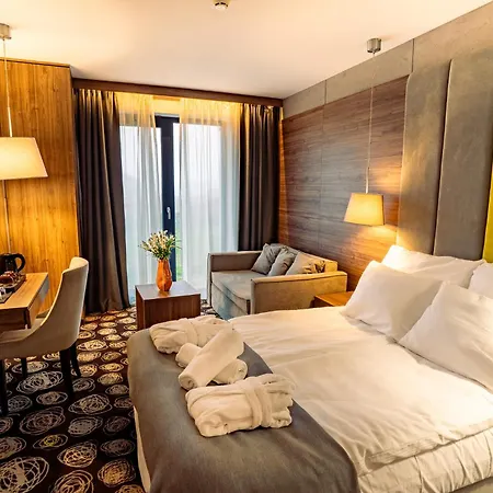 Mielenko & Ex Baltin Feriested *