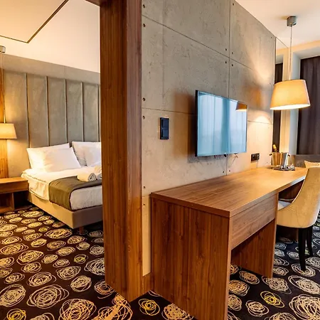 Mielenko & Ex Baltin